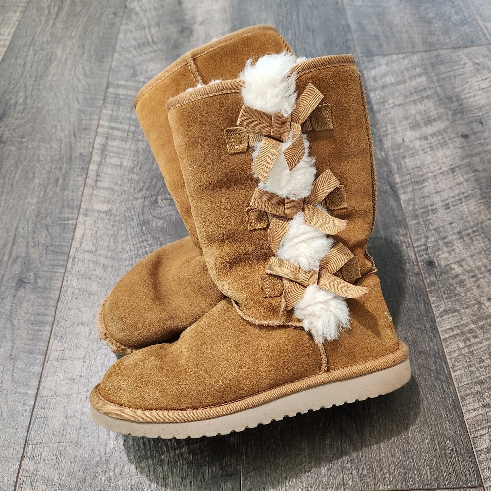 Koolaburra by UGG Victoria Tall Boot - Chestnut